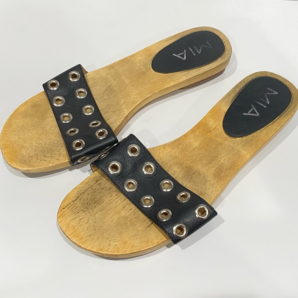 MIA Leather Wooden Slides -Size 8